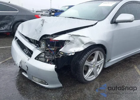 2005 Scion Tc z USA, uszkodzony, nr VIN JTKDE177550059735